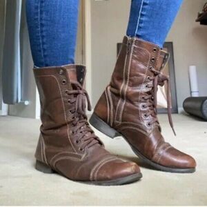 Steve Madden Women’s Size 8 Brown Lace-Up Ankle Combat Boots NWOB